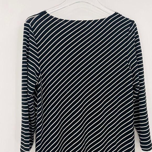 Chico's Travelers Size Medium Black & White Asymmetric Hem Tunic Top Long Sleeve - Picture 7 of 9